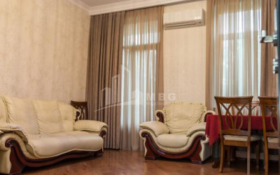 В аренду Квартира, в Мтацминда