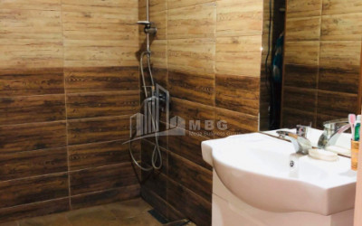 იყიდება ბინა, გლდანის მასივი