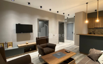 იყიდება ბინა, საბურთალო