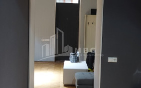 For Sale For office Commercial, in Mtatsminda