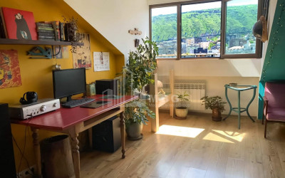 Продается Квартира, в Ваке