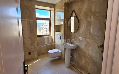 For Sale Flat, in Varketili