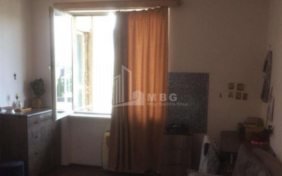 Lease Flat, in Okros ubani