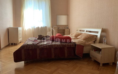 For Sale Flat, in Isani