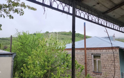 იყიდება სახლი აგარაკი ქვიშხეთი ხაშური შიდა ქართლი