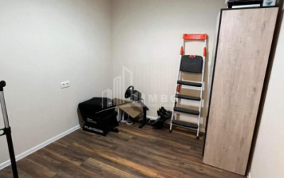 For Sale Flat, in Isani