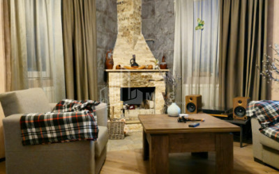 Продается Дом - Вилла В Коджори, Мтацминда Район