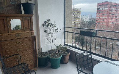 იყიდება ბინა, დიღმის მასივი