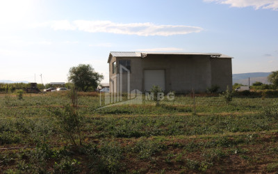 იყიდება კომერციული ფართი დოესი კასპი შიდა ქართლი