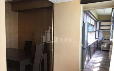 For Rent Flat, in Digomi Massive