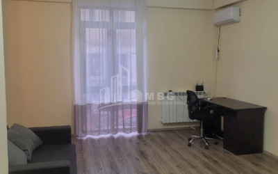 For Rent Витражный фасад Commercial, in Sololaki