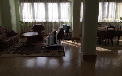 For Rent Flat, in Mtatsminda