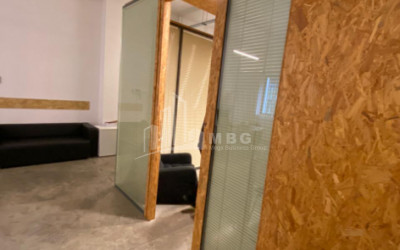 For Rent For office Commercial, in Sololaki