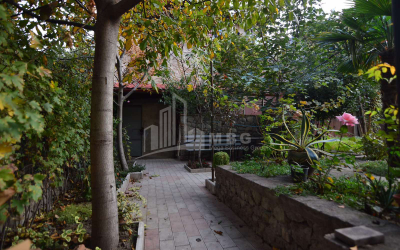 For Sale Flat, in Abanotubani