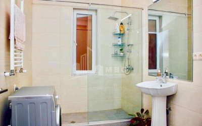 For Sale House - Villa, in Saburtalo