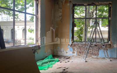 For Sale Hostel - Guesthouse Commercial, in Sololaki