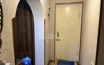 იყიდება ბინა, საბურთალო