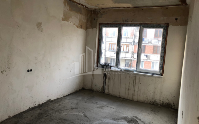 For Sale Flat, in Varketili