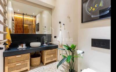 For Sale Flat, in Vake