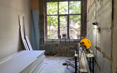 For Sale Hostel - Guesthouse Commercial, in Sololaki