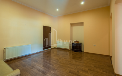 For Sale Flat, in Sololaki