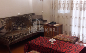 იყიდება ბინა, ვაზისუბანი