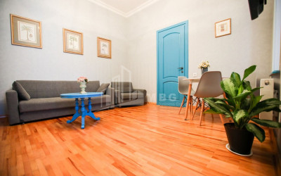 For Sale Flat, in Mtatsminda