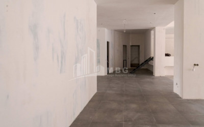 For Sale Витражный фасад Commercial, in Bagebi