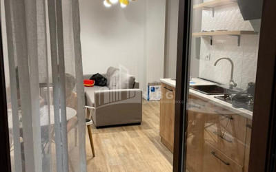 ქირავდება ბინა, ვერა