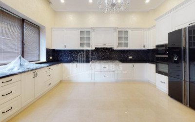 იყიდება სახლი - აგარაკი, დიღმის ჭალა