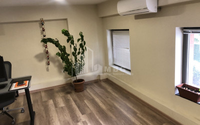 For Rent For office Commercial, in Saburtalo