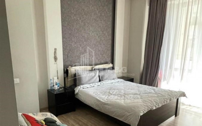 იყიდება ბინა, საბურთალო