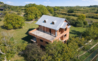 For Sale Old building House - Villa In the Village Choporti, Dusheti