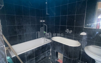 იყიდება ბინა, საბურთალო