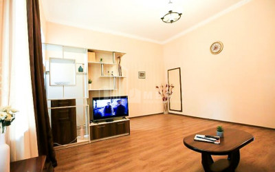 For Sale Flat, in Okros ubani