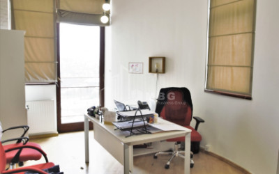 For Rent Building Commercial, in Mtatsminda