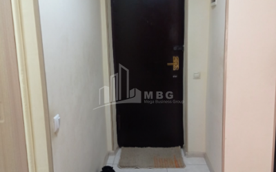For Sale Flat, in Surrounding area of metro Grmaghele