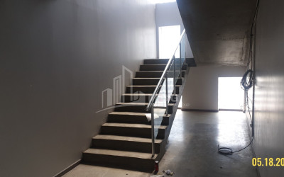 For Rent Building Commercial, in Mukhiani