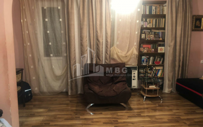 For Sale Flat, in Varketili