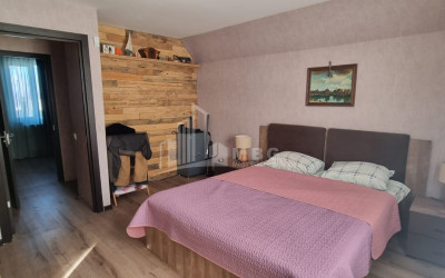 Продается Дом - Вилла В Коджори, Мтацминда Район