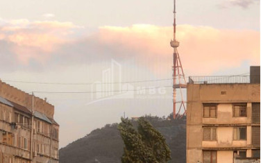 ქირავდება ბინა, საბურთალო