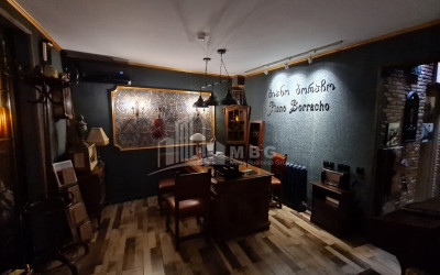 For Sale Hotel - Resort Commercial, in Abanotubani