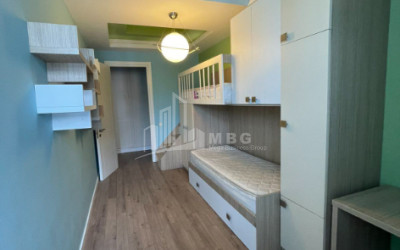 იყიდება ბინა, ვაკე