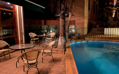 For Rent Hotel - Resort Commercial, in Mtatsminda District