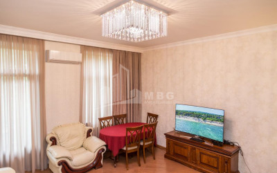 В аренду Квартира, в Мтацминда