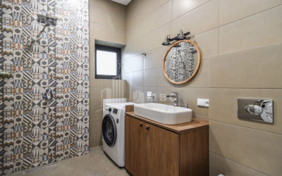 For Sale House - Villa, in Okrokana