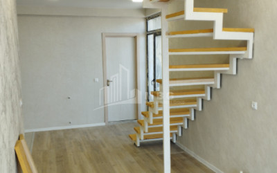 For Sale Flat, in Metromsheni