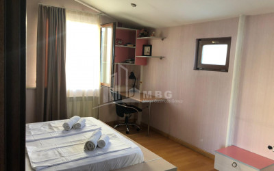 В аренду Квартира, в Мтацминда