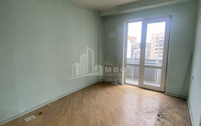 იყიდება ბინა, საბურთალო