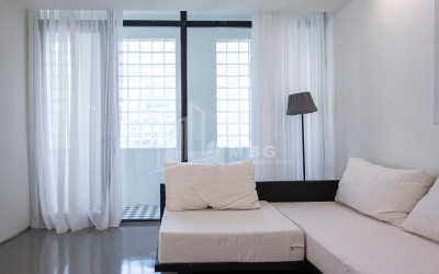 Продается Квартира, в Мтацминда